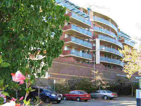 Adelaide Central Apartments - Kalgoorlie Accommodation 2