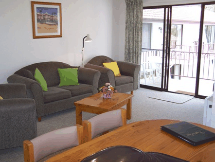 Peninsular Apartments - Kalgoorlie Accommodation 2