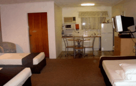 Bella Villa Motor Inn - Kalgoorlie Accommodation 3