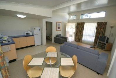 Kelanbri Holiday Apartments - Kalgoorlie Accommodation 4