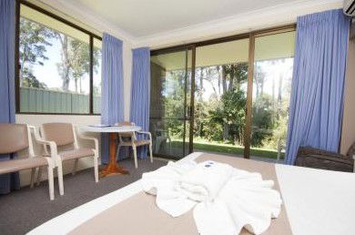 Island Palms Motor Inn - Kalgoorlie Accommodation 1