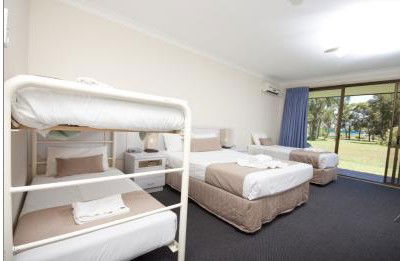 Island Palms Motor Inn - Kalgoorlie Accommodation 2