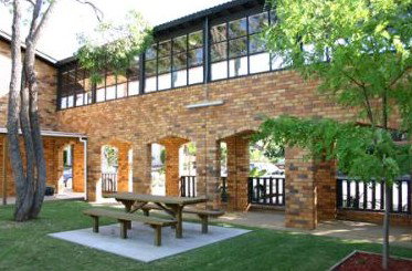 Maclin Lodge Motel - Kalgoorlie Accommodation 1