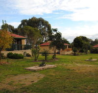 Lakes Entrance Country Cottages - Kalgoorlie Accommodation