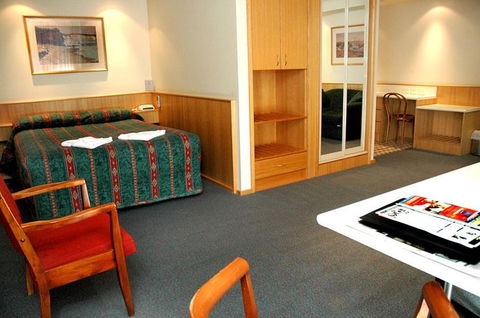 Nirebo Motel - Kalgoorlie Accommodation 2