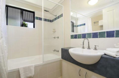 Bay Villas Resort Port Douglas - Kalgoorlie Accommodation 15