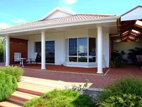 Close Encounters Bed And Breakfast - Kalgoorlie Accommodation 0
