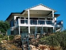Top Deck Cliff House - Kalgoorlie Accommodation 0