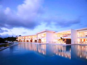 Pool Port Douglas - Kalgoorlie Accommodation 0