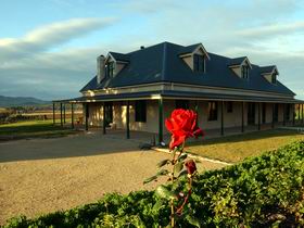 Abbotsford Country House - Kalgoorlie Accommodation 0