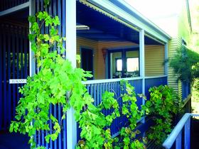 Lavender Blue Country Apartments - Kalgoorlie Accommodation 0