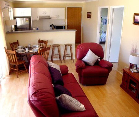 Christies Cottage - Kalgoorlie Accommodation 3