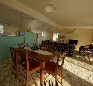 Sea Air-a Siesta 5 - Kalgoorlie Accommodation 2