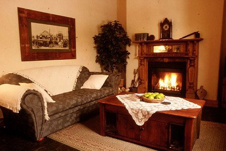 Sea & Vines Cottage - Kalgoorlie Accommodation 3