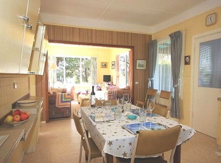 The Pines Holiday Home - Kalgoorlie Accommodation 2