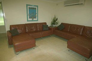 Ava Holiday Beach House - Kalgoorlie Accommodation 4