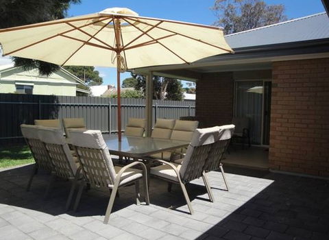 White Sands Retreat - Kalgoorlie Accommodation 1
