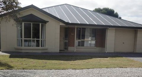 White Sands Retreat - Kalgoorlie Accommodation 5