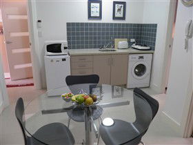 Adelaide's Norwood Apartment - Kalgoorlie Accommodation 2