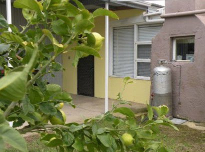 Kirazz - Kingscote Holiday Cottage - Kalgoorlie Accommodation 5