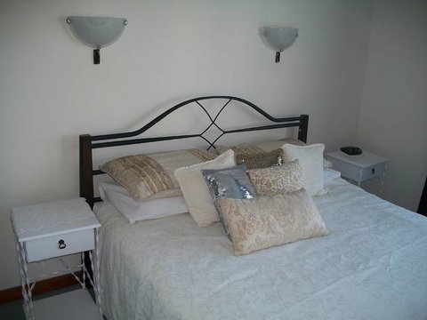Beachside Apartment - Hove - Kalgoorlie Accommodation 5
