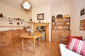 Adelaide Hills Retreats - Kalgoorlie Accommodation 2