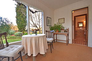 Adelaide Hills Retreats - Kalgoorlie Accommodation 5