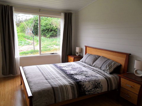 Elvenhome Farm Cottage - Kalgoorlie Accommodation 3
