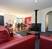 Bruny Island Villas - Eversley - Kalgoorlie Accommodation