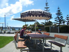Hillcrest Caravan Park - Kalgoorlie Accommodation 0