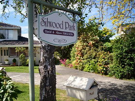 Silwood Park Holiday Unit - Kalgoorlie Accommodation 0