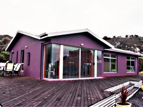 Sisters Beach Retreat - Kalgoorlie Accommodation 0
