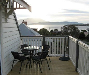 Iron Pot Cottage - Kalgoorlie Accommodation 3