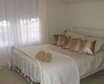 Iron Pot Cottage - Kalgoorlie Accommodation 5