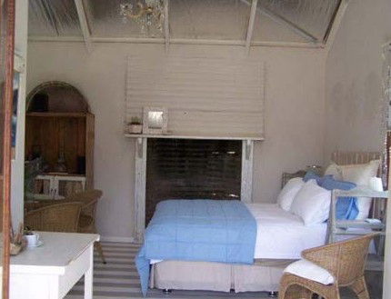 Flotsam Studio - Kalgoorlie Accommodation 3
