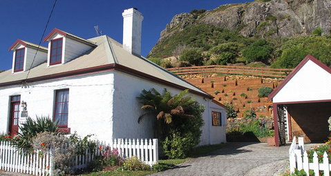 Captains Cottage - Kalgoorlie Accommodation 0