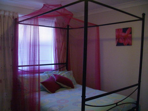 Bella Villas - Kalgoorlie Accommodation 4