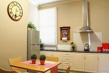 April Apartments Ballarat - Kalgoorlie Accommodation 1