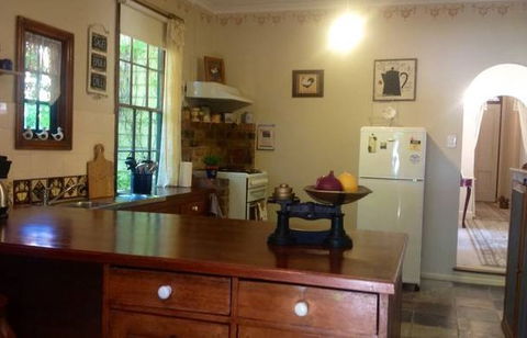 Newington House - Kalgoorlie Accommodation 1