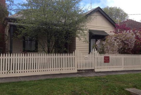 Newington House - Kalgoorlie Accommodation 5