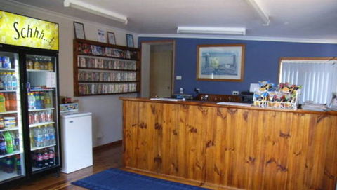 Alonga Cottages - Kalgoorlie Accommodation 1