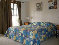 Aunty Mels Dog Friendly Holiday Cottage - Kalgoorlie Accommodation 3