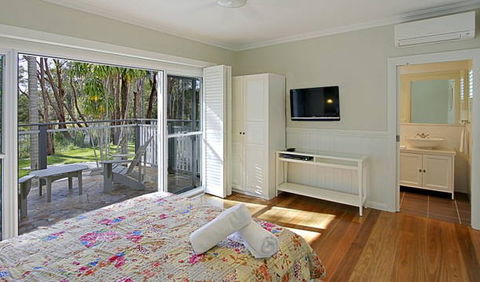Away On Belongil Fields - Kalgoorlie Accommodation 2