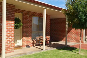 Tarrawingee Holiday Unit - Kalgoorlie Accommodation 3