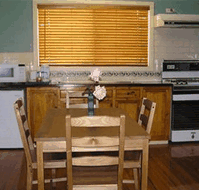 Acacia Cottage - Kalgoorlie Accommodation