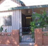 Miffys Cottage - Kalgoorlie Accommodation