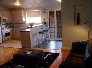 Townhouse Two - Kalgoorlie Accommodation 1