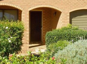 Townhouse Four - Kalgoorlie Accommodation 0