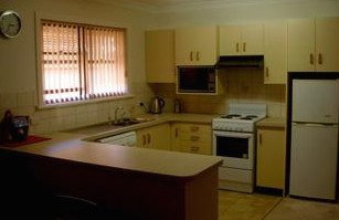 Townhouse Four - Kalgoorlie Accommodation 2