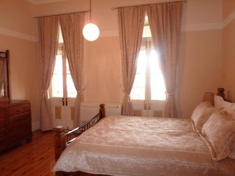 Royal Apartment - Kalgoorlie Accommodation 0